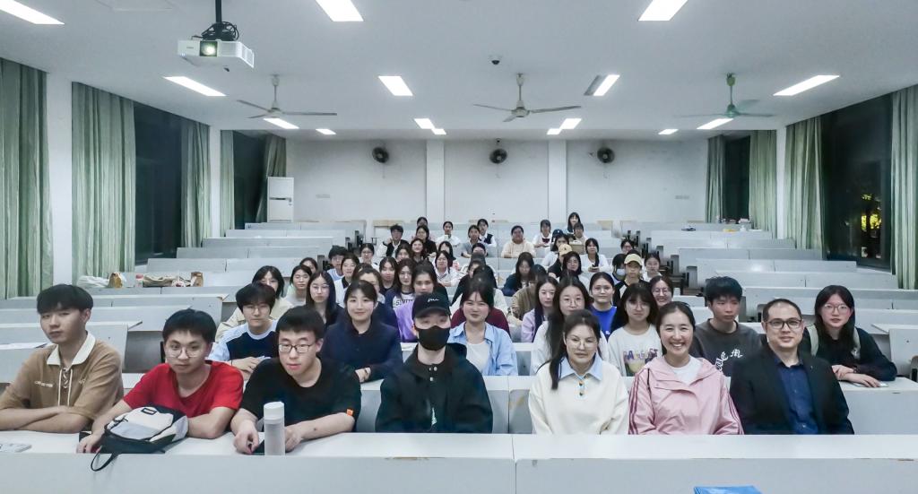 伟德国际VICTOR1946打造“可梦”生涯发展讲坛工作品牌，助力优良学风创建